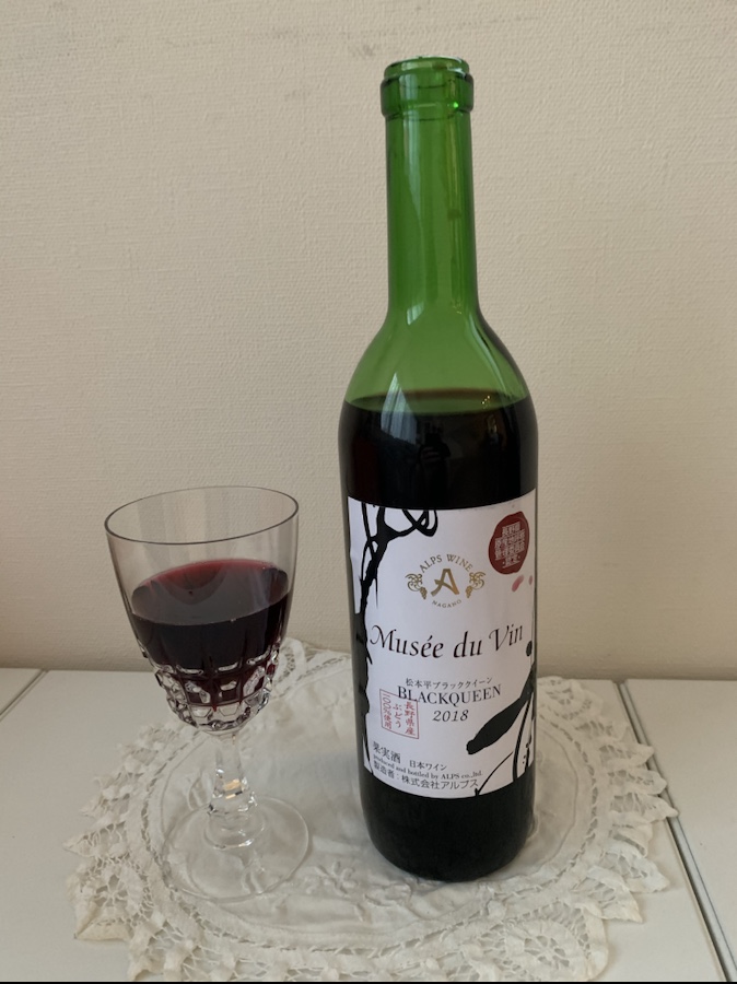 #drinkingjapan #drinkjapan #japanesewine #blackqueen #museeduvin #naganowine #alpswine